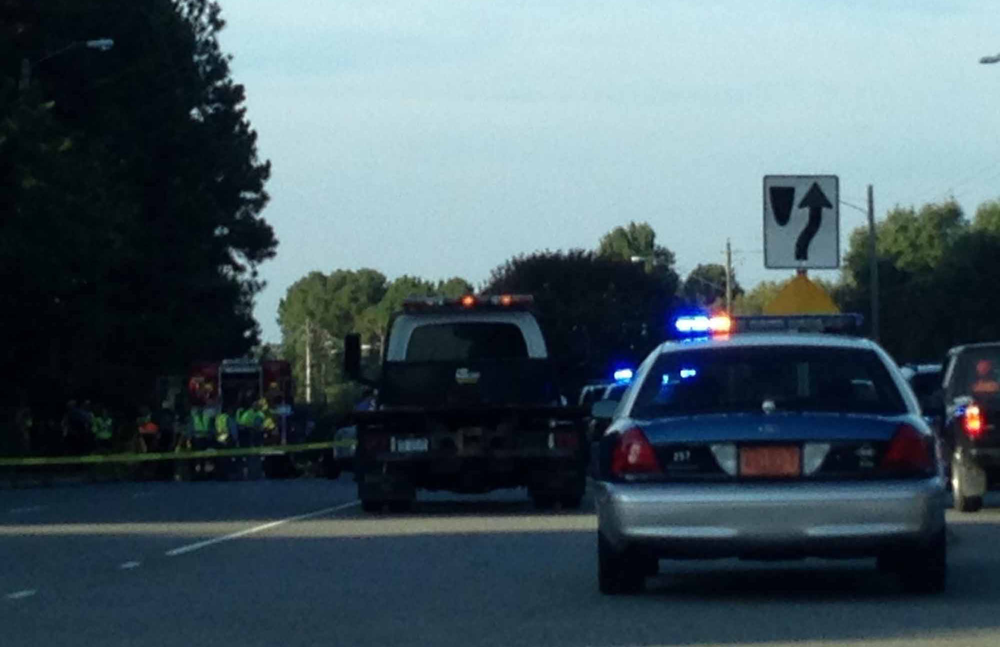 Velocidad y alcohol causas de accidente donde murió un niño en la Creedmoor Road Qué Pasa