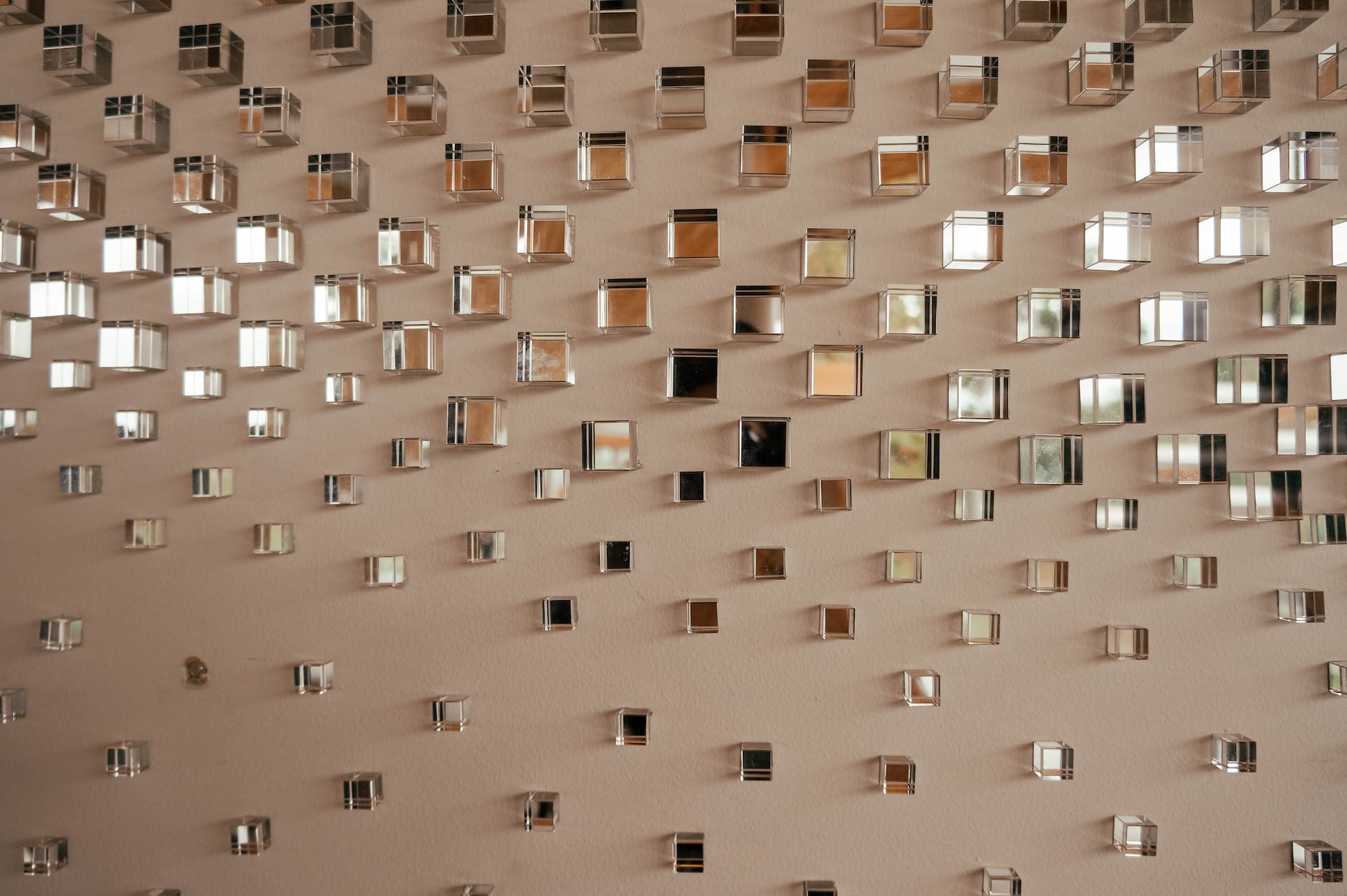 La fascinación por los espejos Qué Pasa