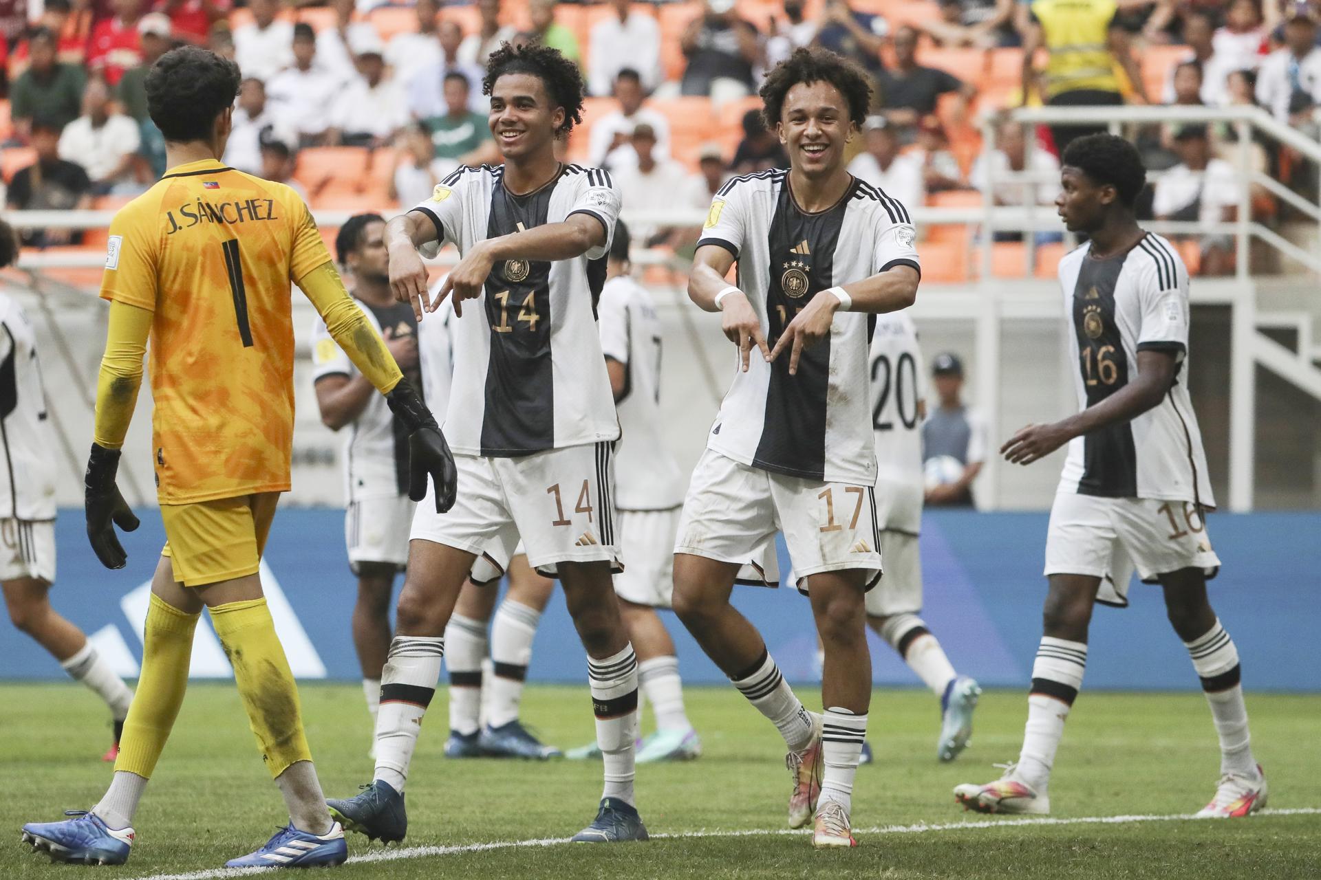 3:0.  Deutschland besiegte Venezuela und erreichte ungeschlagen das Achtelfinale