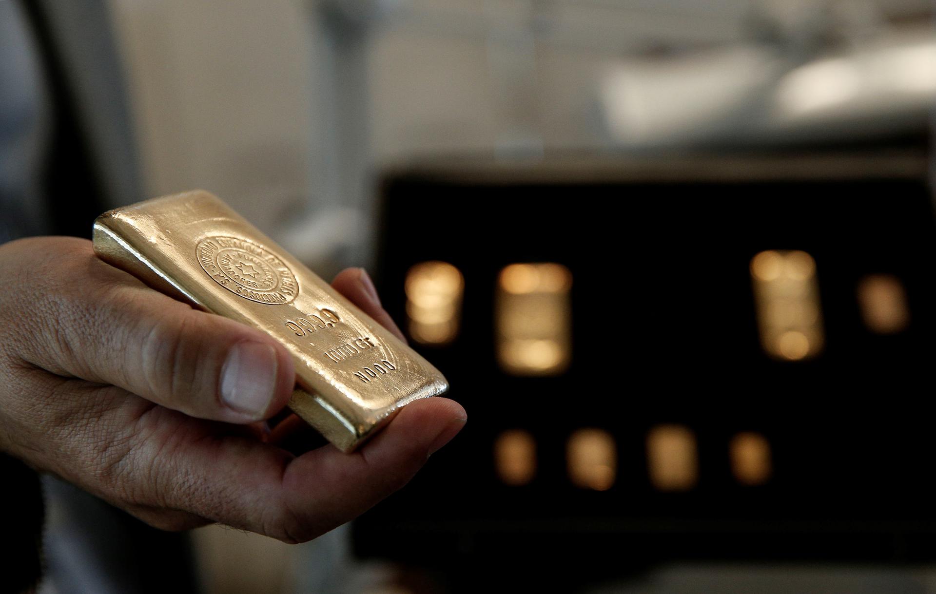 Un lingote de oro, en una fotografía de archivo. EFE/Manuel Bruque