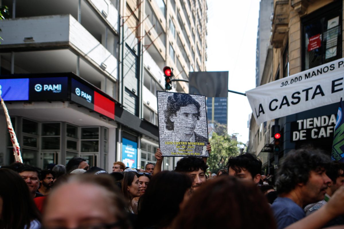 El Gobierno de Javier Milei niega la cifra de 30.000 desaparecidos ...