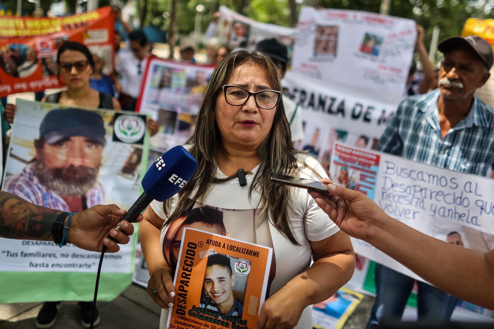 Revoluciona(r)te: Cortázar y la muerte del Che, image size:1920x1280