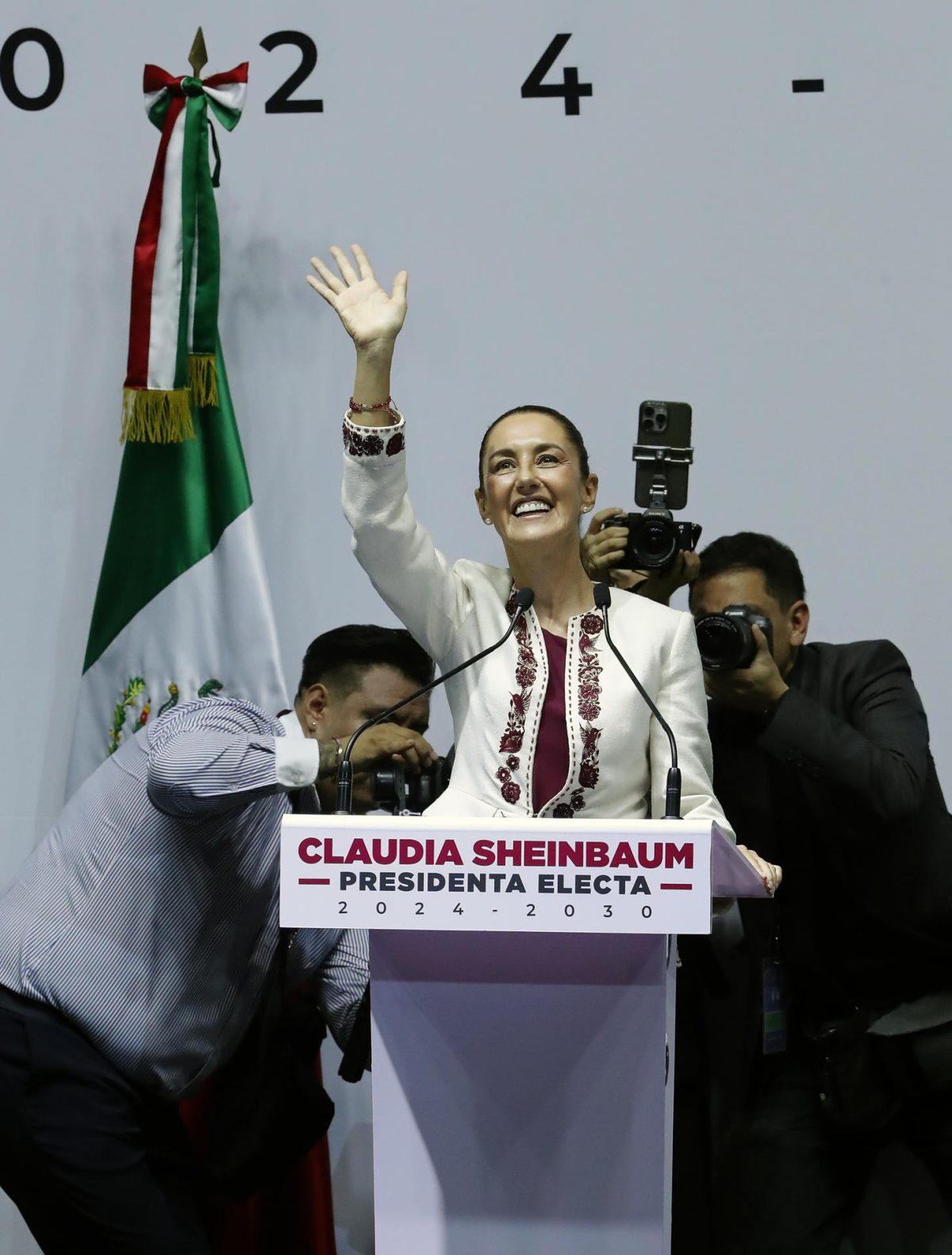 Claudia Sheinbaum designa a sus secretarios de Defensa y de Marina ...