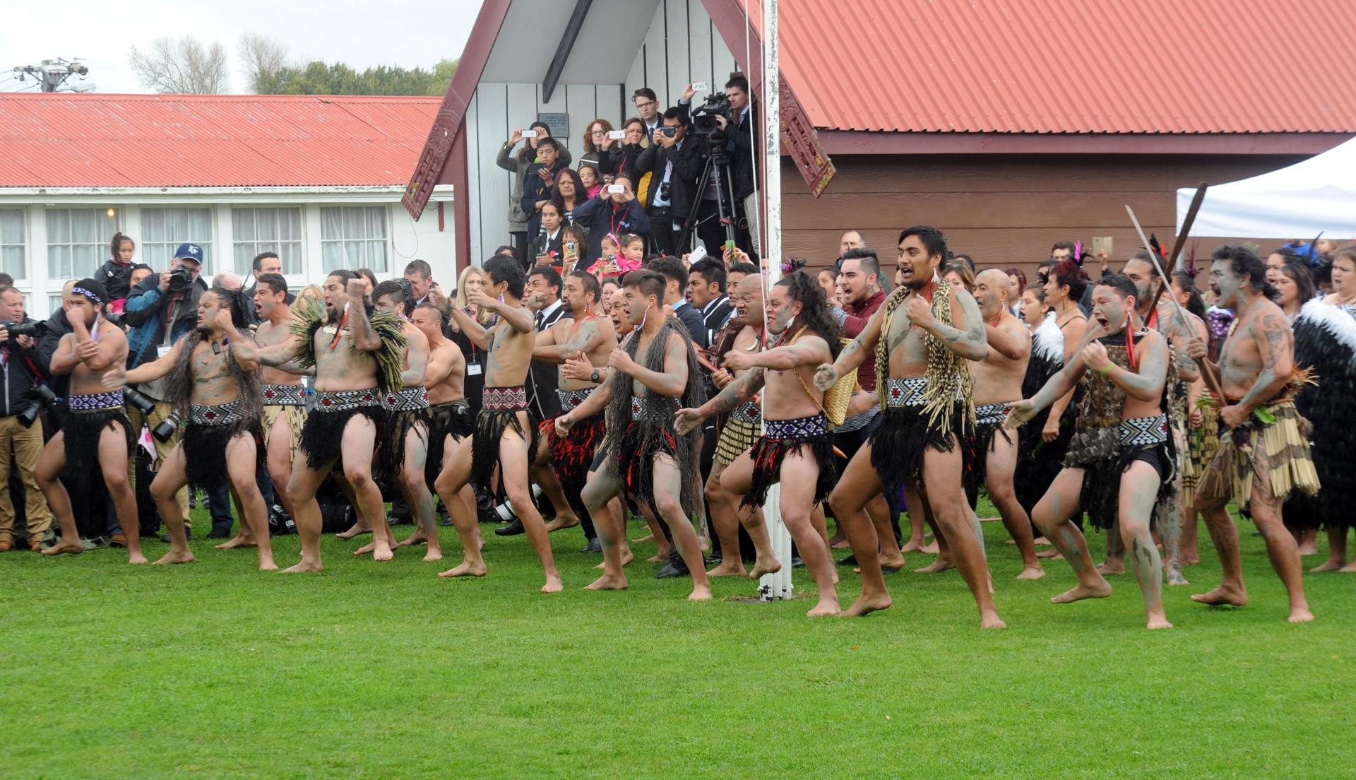Los maoríes de Nueva Zelanda nombran a una mujer de 27 años monarca de los  indígenas | Qué Pasa, image size:1920x1104