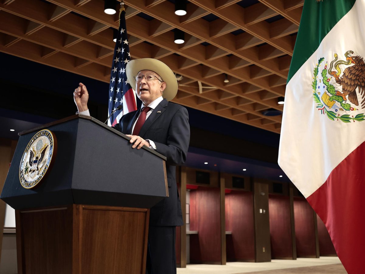 Embajador de EEUU muestra "sorpresa" porque no se celebre en México captura de 'El Mayo'