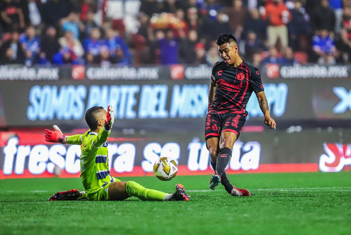 Xolos golea a Cruz Azul y pone un pie en semifinal bajo el liderazgo de ...