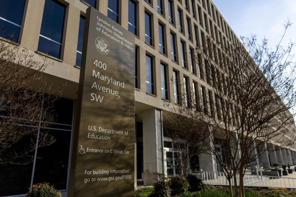 Trump cierra las oficinas del Departamento de Educación como parte de su plan para desmantelarlo | Qué Pasa