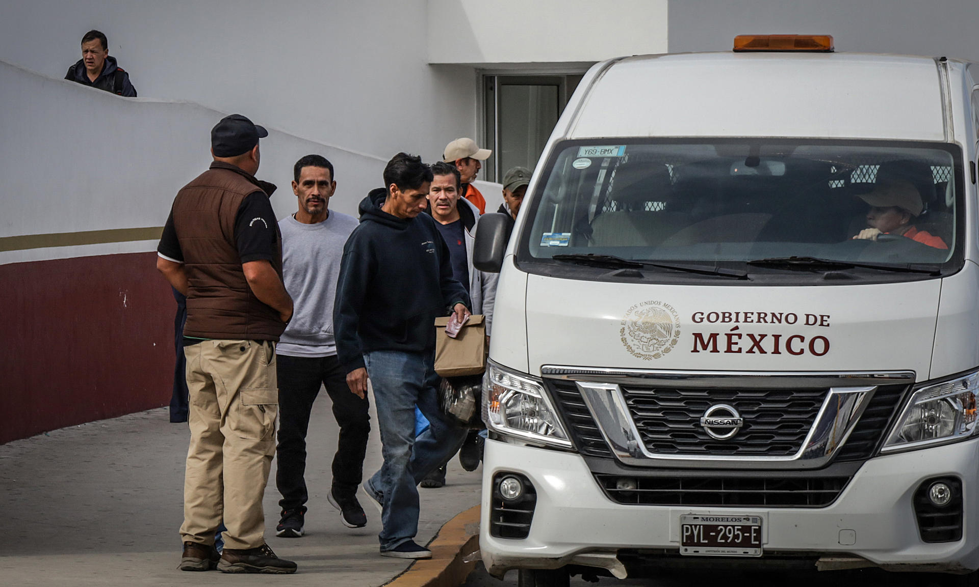 Demandan al Gobierno Trump para detener las "expulsiones aceleradas" de ...