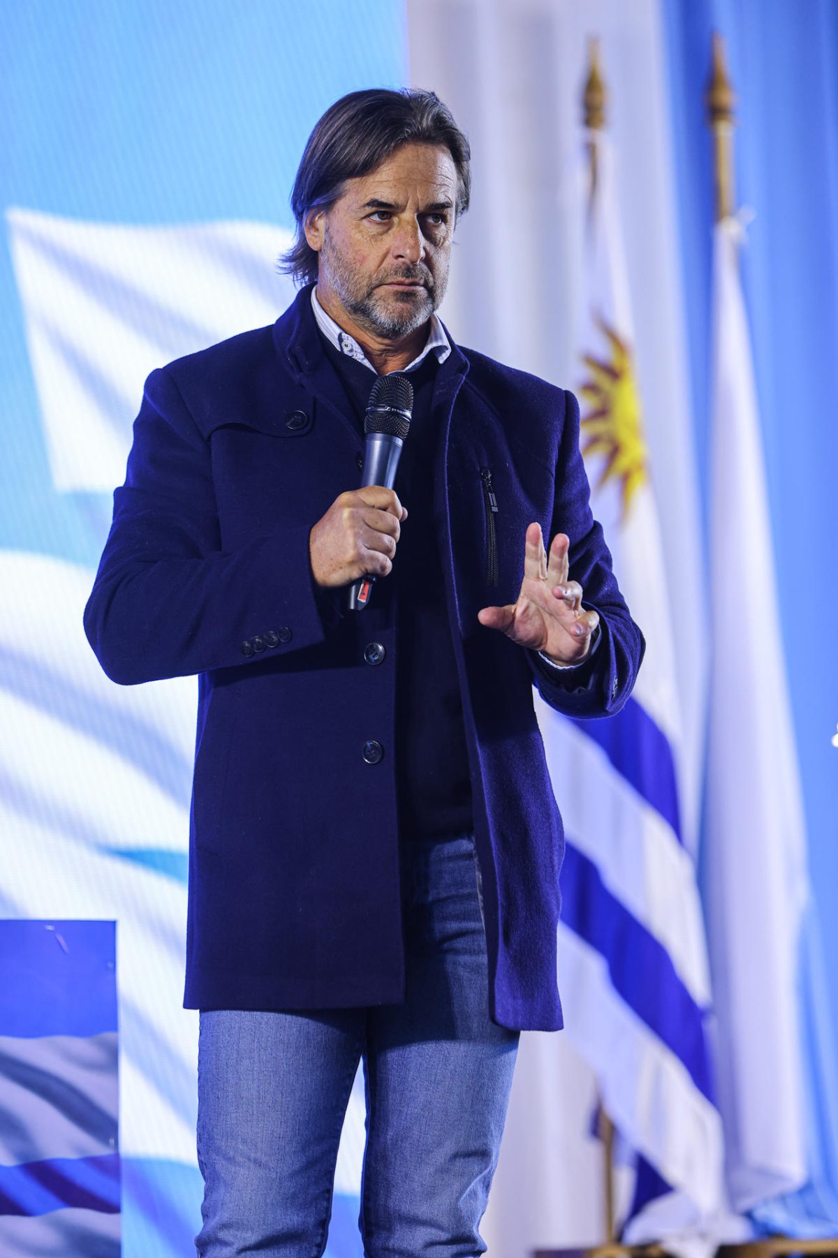 Reacciones y críticas a Lacalle Pou tras su discurso en Montevideo