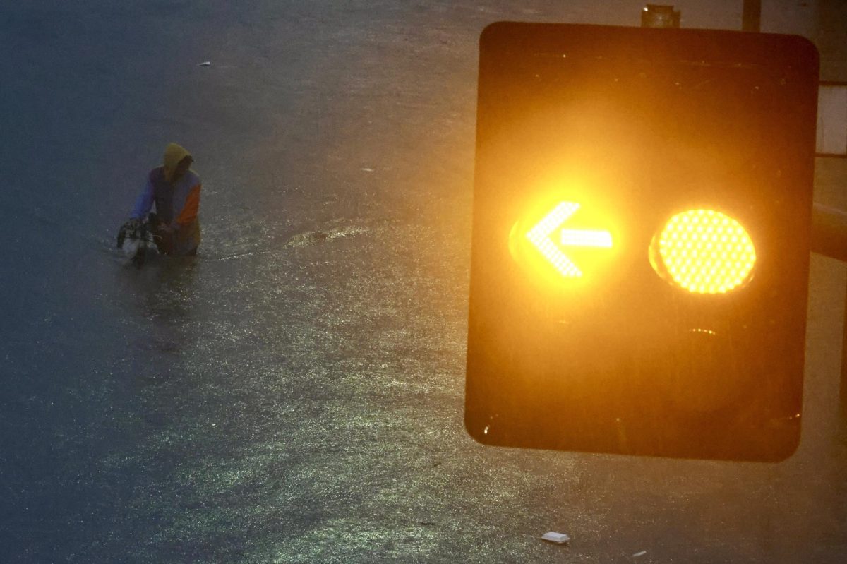 Fuertes lluvias e inundaciones paralizan Manila y obligan a evacuar a ...