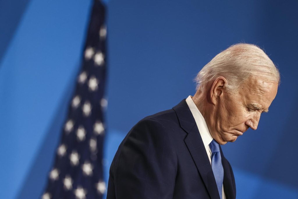 Fotografía de archivo del presidente estadounidense Joe Biden, que anunció el domingo, 21 de julio, en su cuenta de X que no optaría a la reelección en noviembre de 2024. EFE/Archivo JIM LO SCALZO