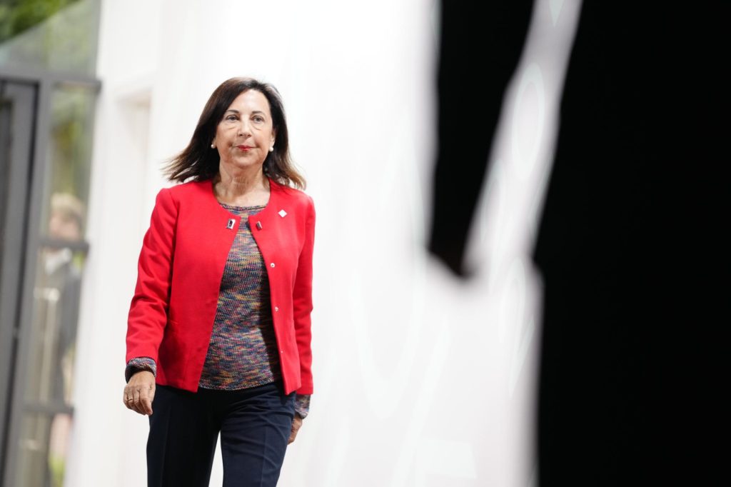 La ministra de Defensa de España, Margarita Robles, llega a la reunión informal de ministros de Defensa de la UE en Copenhague, Dinamarca, 29 de agosto de 2025. (Dinamarca, España, Copenhague) 
EFE/EPA/THOMAS TRAASDAHL DENMARK OUT
 
//////////
 
Copenhagen (Denmark), 29/08/2025.- Spain's Defense Minister Margarita Robles arrives to attend the informal EU defense ministers' meeting in Copenhagen, Denmark, 29 August 2025. (Dinamarca, España, Copenhague) EFE/EPA/THOMAS TRAASDAHL DENMARK OUT