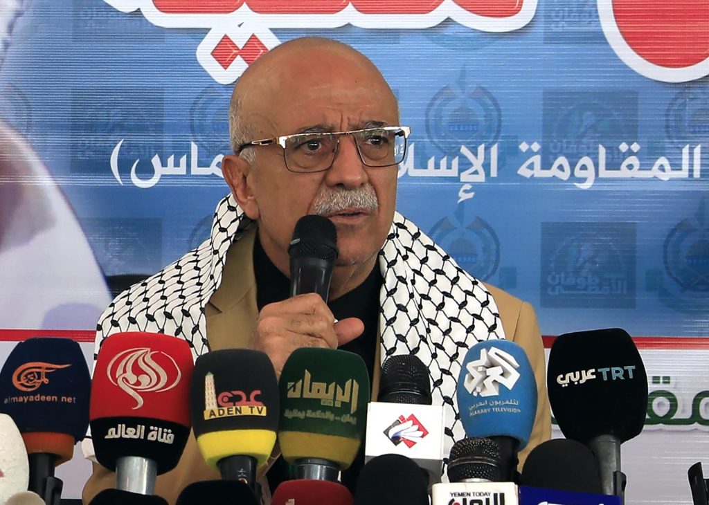 El primer ministro del gobierno controlado por los rebeldes hutíes, Ahmed Al Rahawi, el pasado 19 de agosto de 2024. EFE/EPA/YAHYA ARHAB