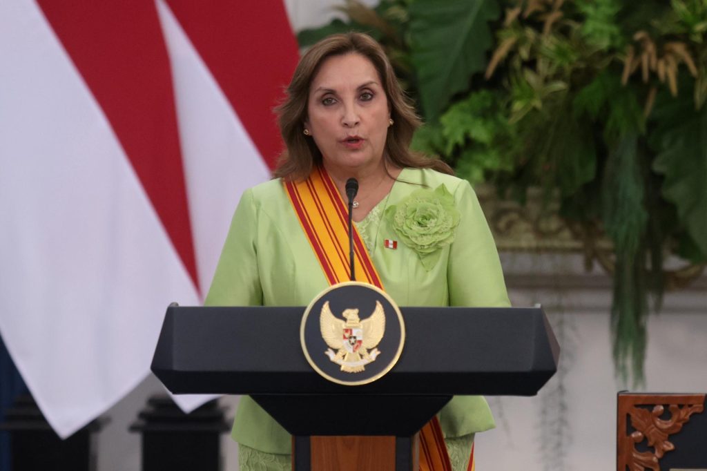 La presidenta de Perú, Dina Boluarte, durante su visita a Indonesia.
EFE/EPA/ADI WEDA