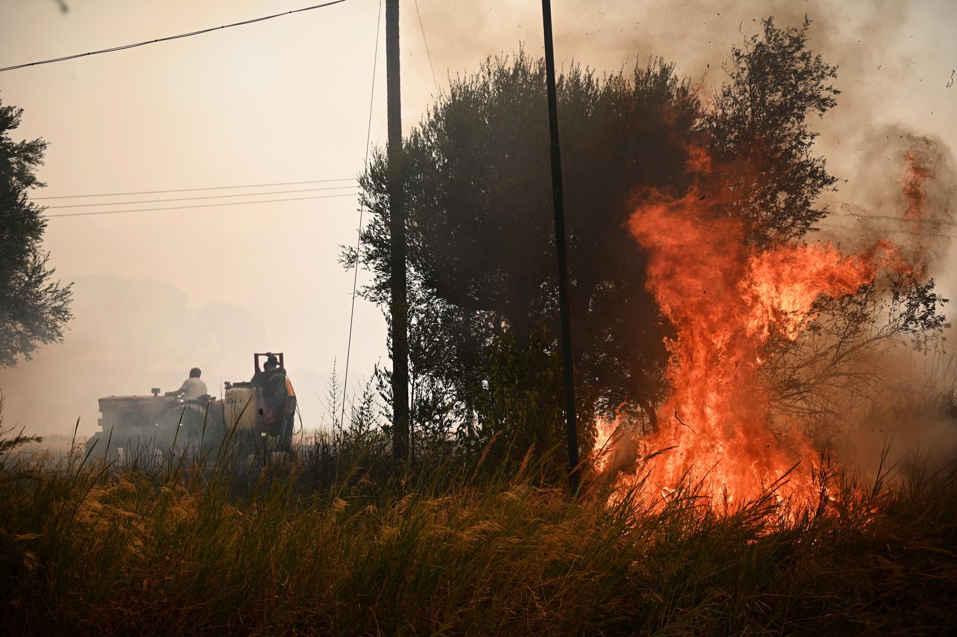 Una ola de calor azota a Europa y potencia fuertes incendios en gran ...