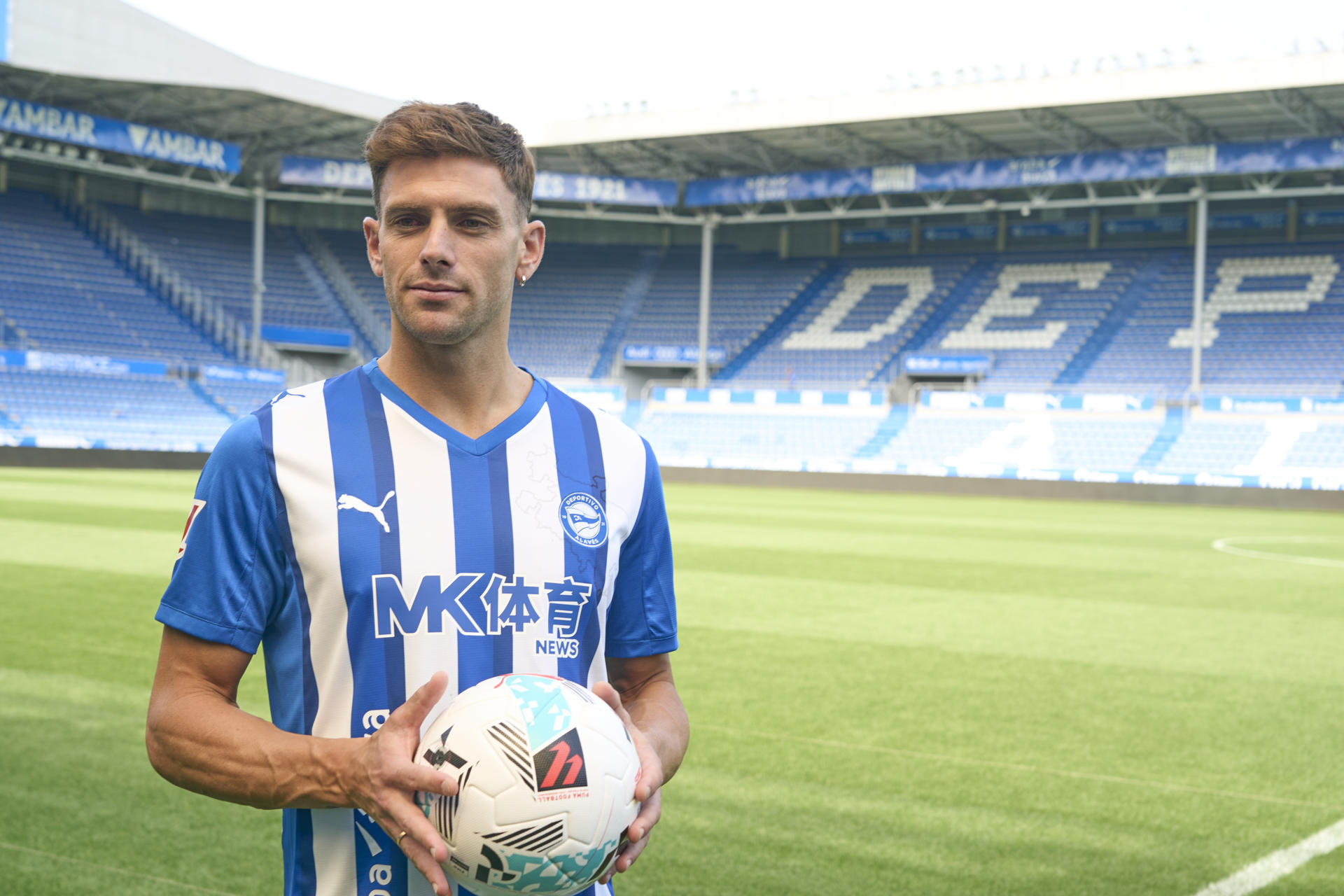 Boyé: Tengo contrato largo y ojalá pasen cosas bonitas en el Alavés | Qué  Pasa
