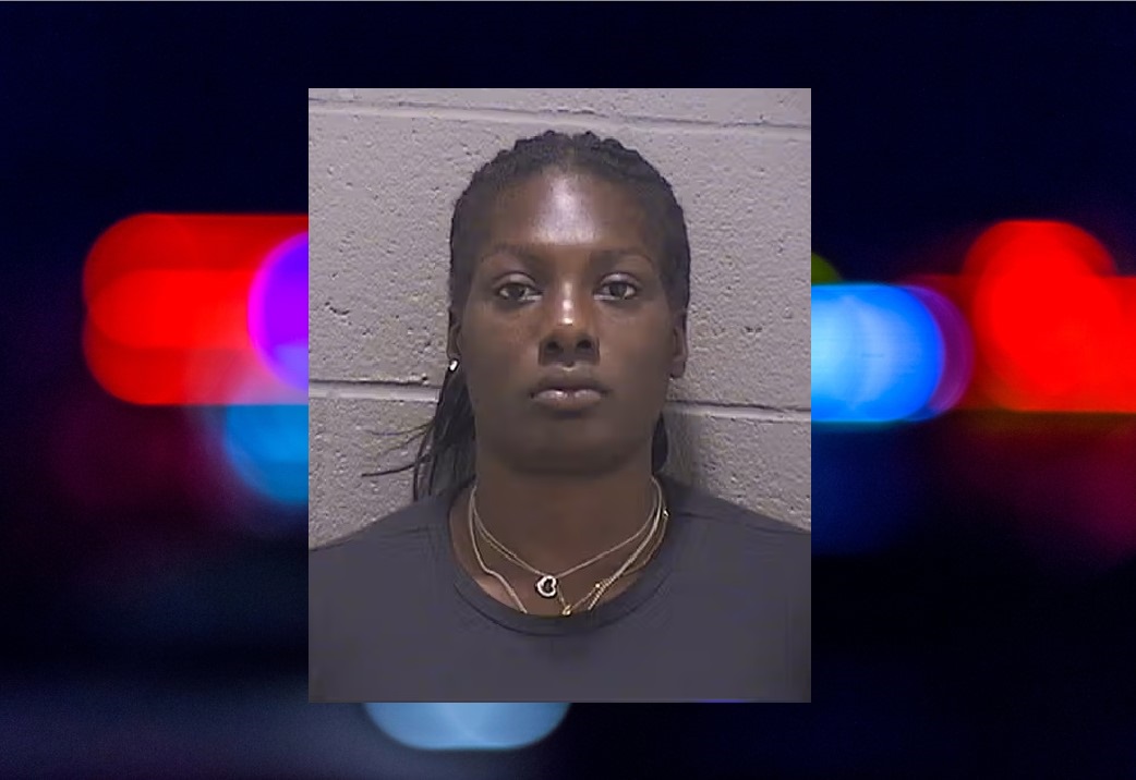 Madre enfrenta cargos por la muerte accidental de su hijo en Durham ...