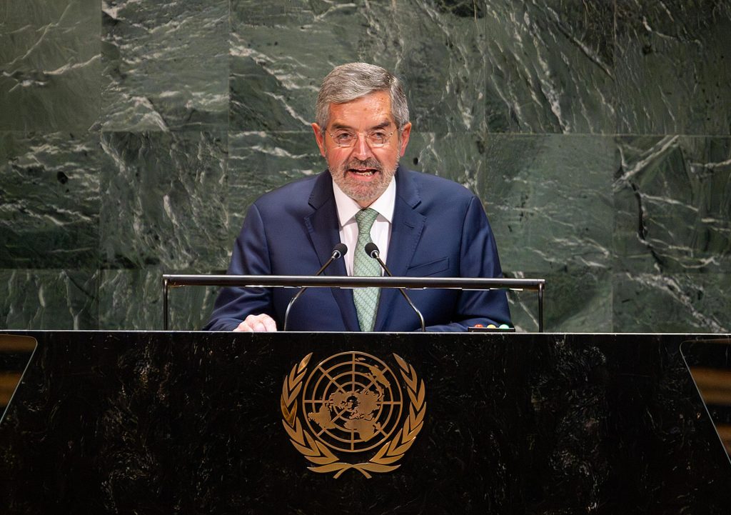 Fotografía cedida por la Secretaría de Relaciones Exteriores (SRE) del canciller mexicano, Juan Ramón de la Fuente, hablando en la 80 Asamblea General de la ONU este jueves, en Nueva York (Estados Unidos). EFE/ Secretaría de Relaciones Exteriores /SOLO USO EDITORIAL/ NO VENTAS/ SOLO DISPONIBLE PARA ILUSTRAR LA NOTICIA QUE ACOMPAÑA (CRÉDITO OBLIGATORIO)