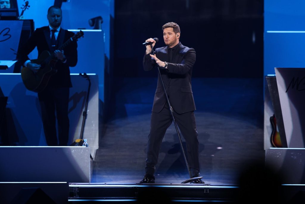 Krakow (Poland), 10/02/2023.- Canadian singer Michael Buble performs during a concert held as part of his tour 'Michael Buble Higher Tour 2023' in Krakow, Poland, 10 February 2023. (Polonia, Cracovia) EFE/EPA/Lukasz Gagulski POLAND OUT/ARCHIVO