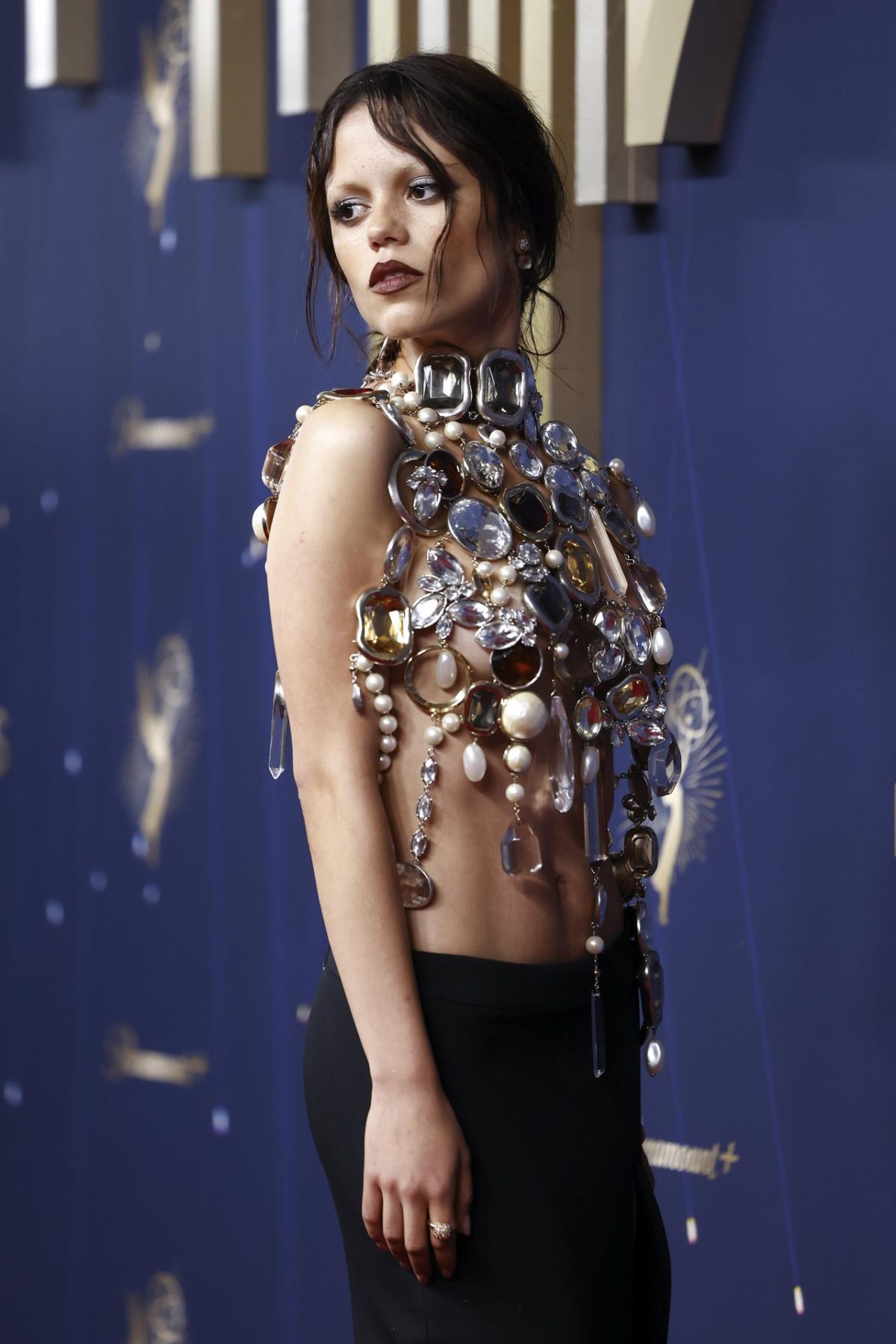 Jenna Ortega en la entrega de los premios Emmy. EFE/EPA/CAROLINE BREHMAN
