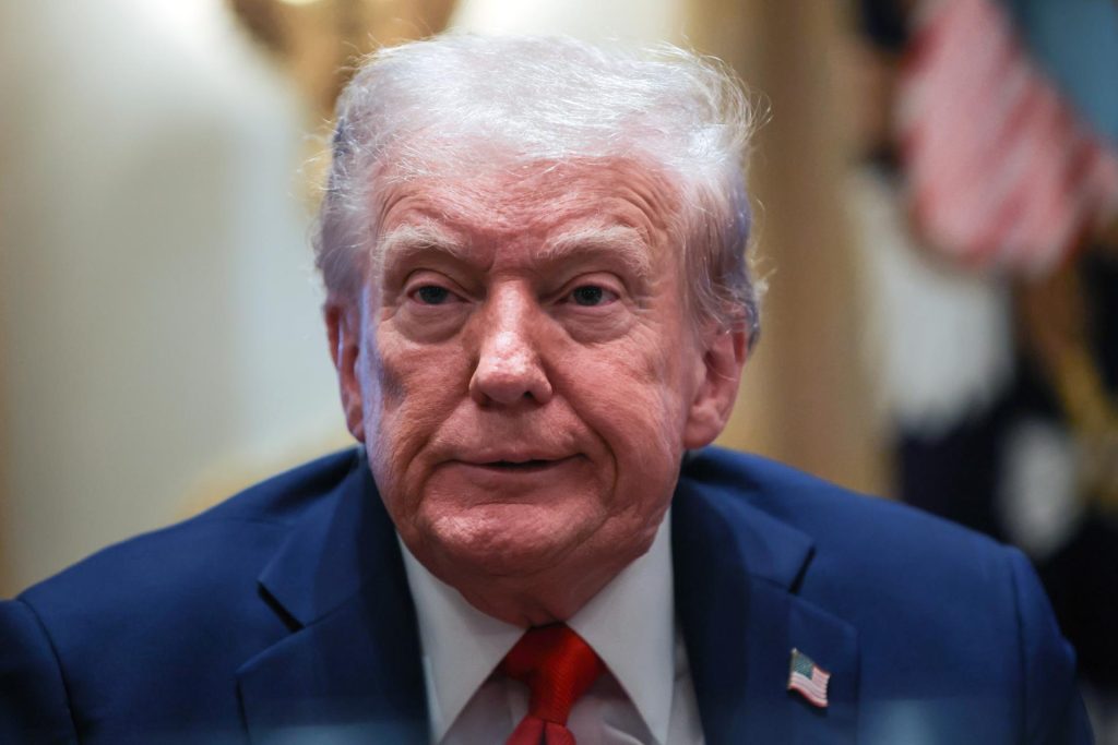 El presidente de EE.UU., Donald Trump, en una foto de archivo. EFE/EPA/SAMUEL CORUM / POOL