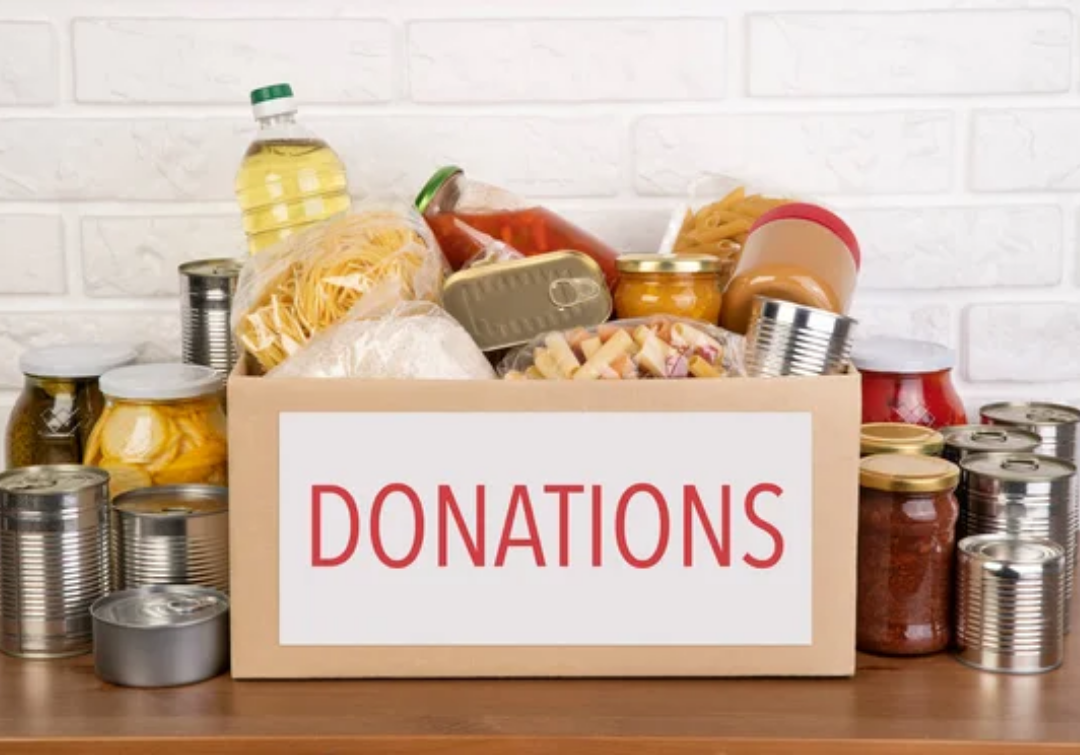 ¡Piden tu ayuda! Dona alimentos para familias necesitadas | Qué Pasa, image size:1080x756