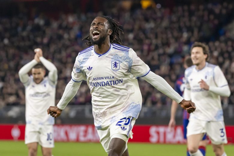 El Aston Villa prolonga su racha victoriosa y se acerca a los