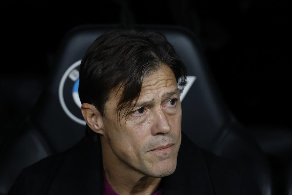 El entrenador del Sevilla, Matías Almeyda, antes del encuentro de la jornada 17 de LaLiga entre Real Madrid y Sevilla FC celebrado en el estadio Santiago Bernabéu, en Madrid. EFE/ Juanjo Martín