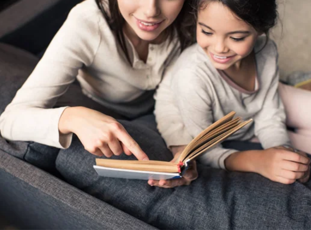 Disfruta de un club de lectura familiar en Charlotte | Qué Pasa