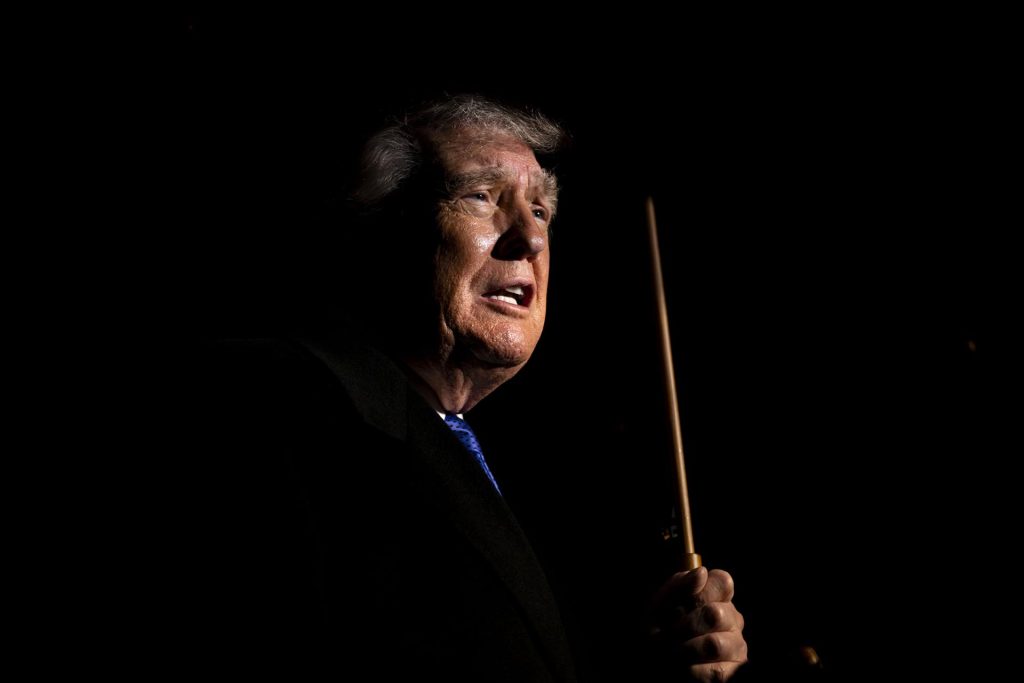 El presidente de EE.UU., Donald Trump, en una fotografía de archivo. EFE/BONNIE CASH