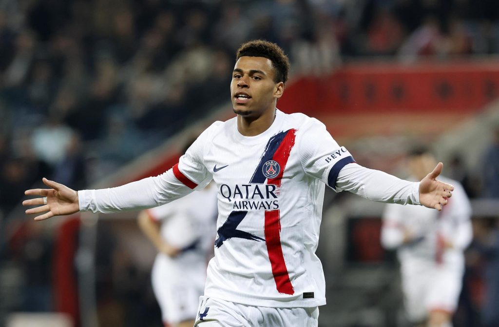 0-4. El PSG golea y recupera el liderato; Dro se estrena