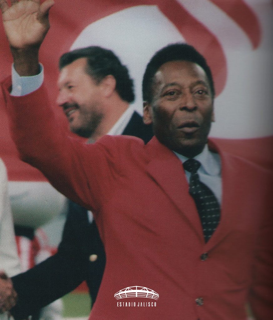 Pelé en el Estadio Jalisco en México