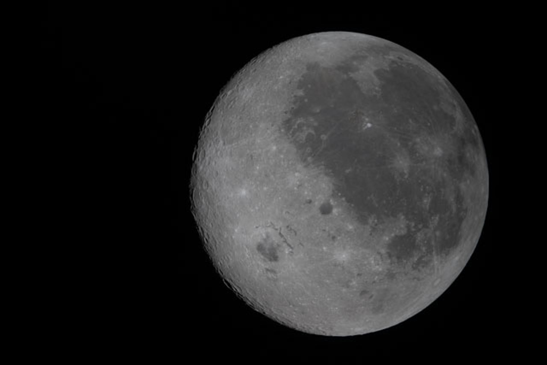 Artemis II Crew Names Lunar Crater After Commander’s Late Wife