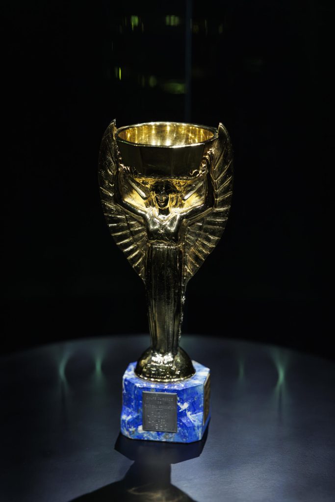 Entre copas, la del Mundial de fútbol es la más cara y codiciada del deporte Entre copas, la del Mundial de fútbol es la más cara y codiciada del deporte