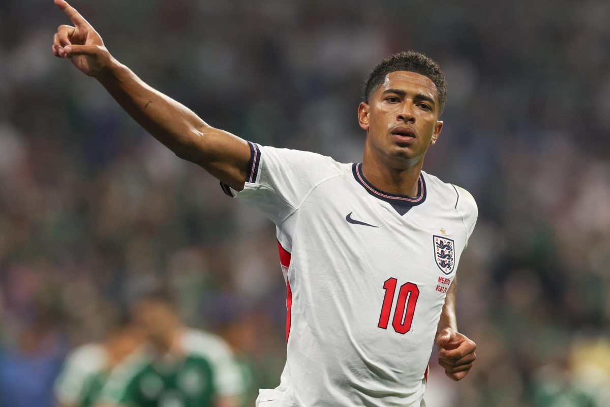 Fotografía del 5 de julio de 2026 en la que se observa a Jude Bellingham, de Inglaterra, al celebrar un gol en un partido de octavos de final del Mundial 2026 entre México e Inglaterra en el estadio Azteca en Ciudad de México (México). EFE/ Alex Cruz